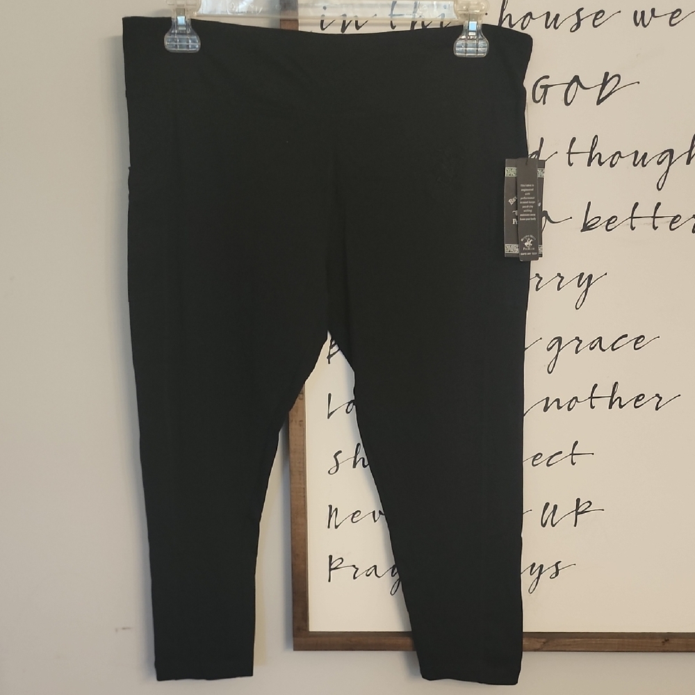 Polo Club Black Capri
